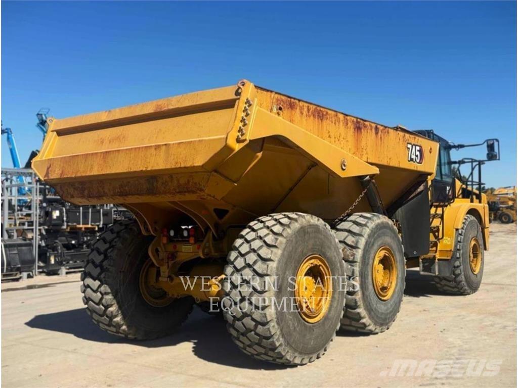 CAT 745 Karjeriniai savivarčiai