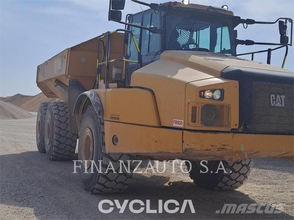 CAT 745 Karjeriniai savivarčiai