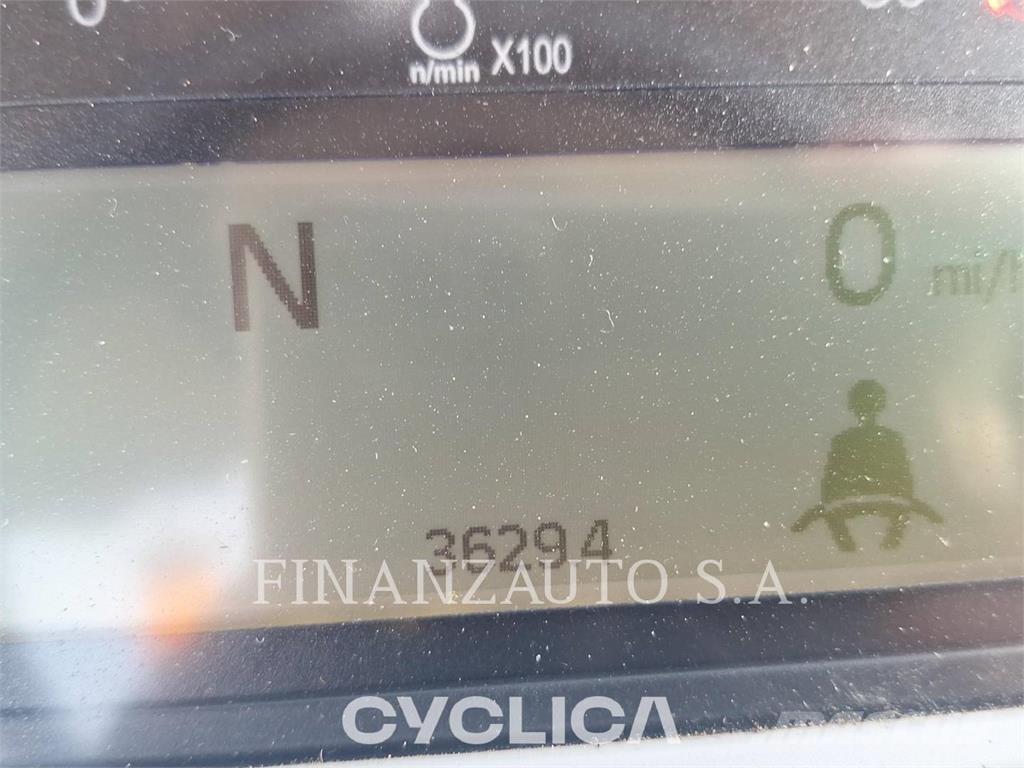 CAT 745 Karjeriniai savivarčiai