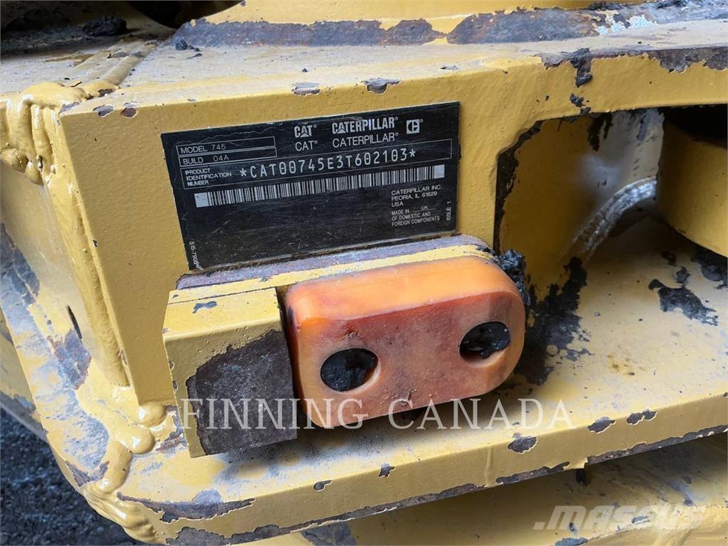 CAT 745 Karjeriniai savivarčiai