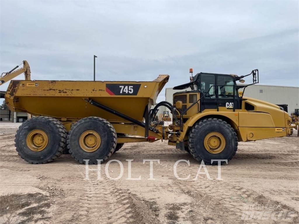 CAT 745 Karjeriniai savivarčiai