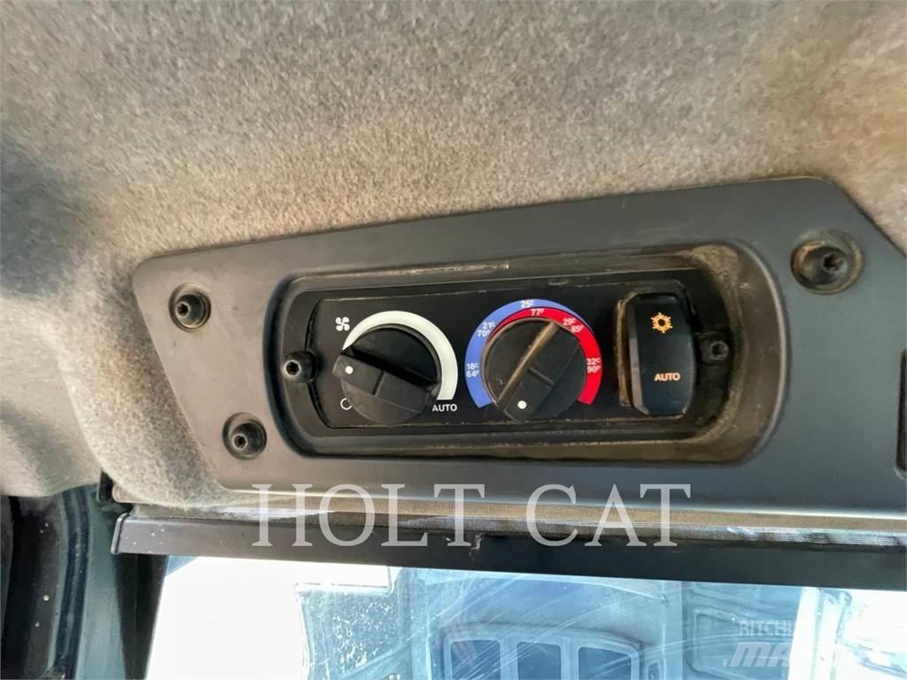 CAT 745-04 Karjeriniai savivarčiai