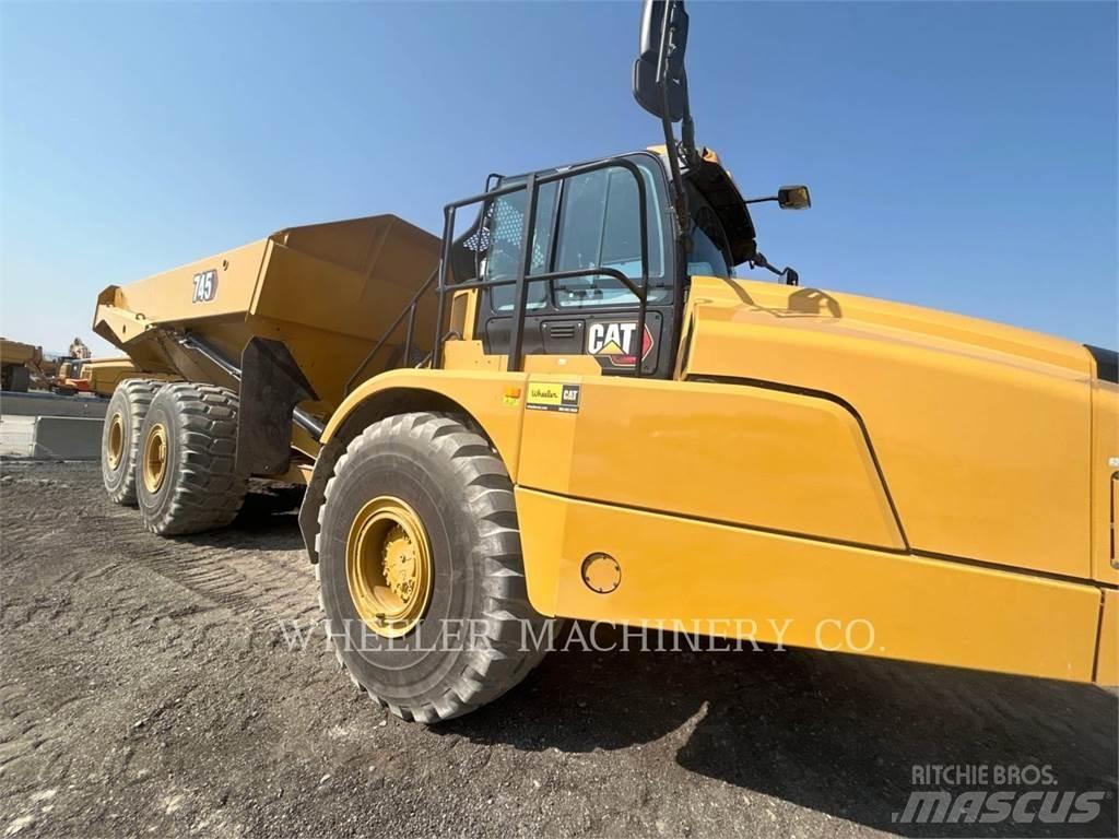 CAT 745 TG Karjeriniai savivarčiai
