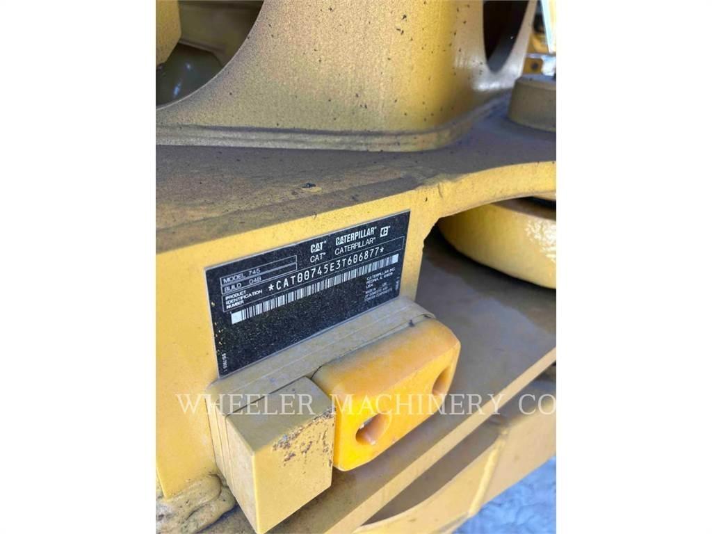 CAT 745 TG Karjeriniai savivarčiai