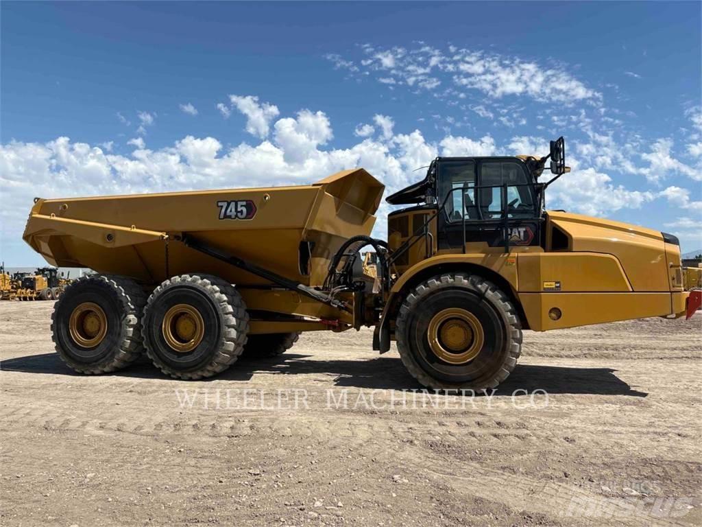 CAT 745 TG Karjeriniai savivarčiai