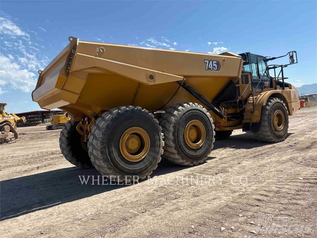 CAT 745 TG Karjeriniai savivarčiai