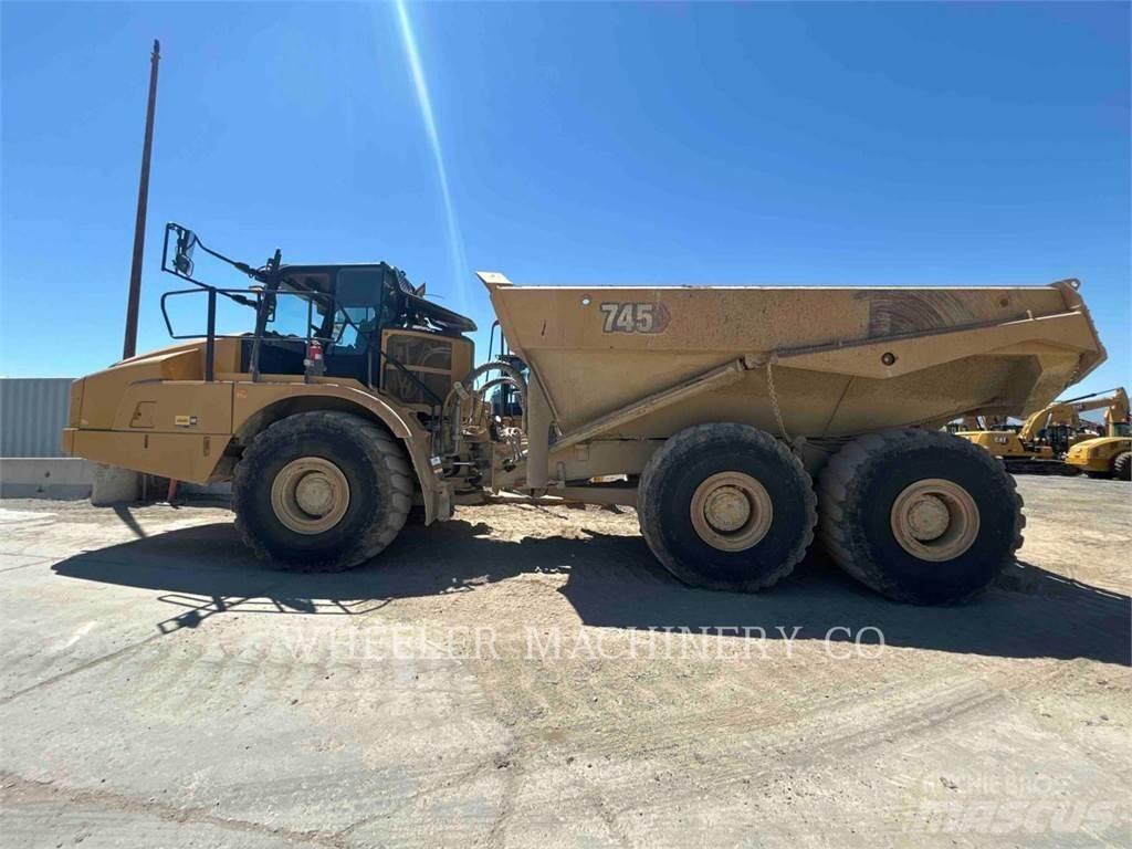 CAT 745 TG Karjeriniai savivarčiai