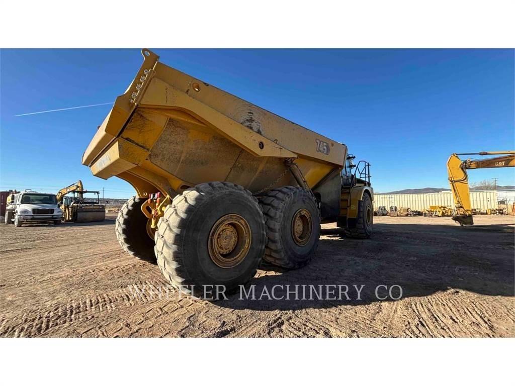 CAT 745 TG Karjeriniai savivarčiai