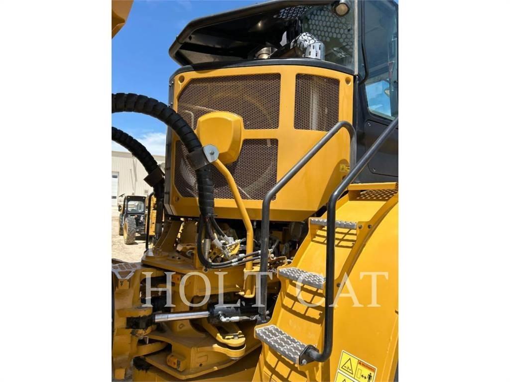 CAT 745 TG Karjeriniai savivarčiai