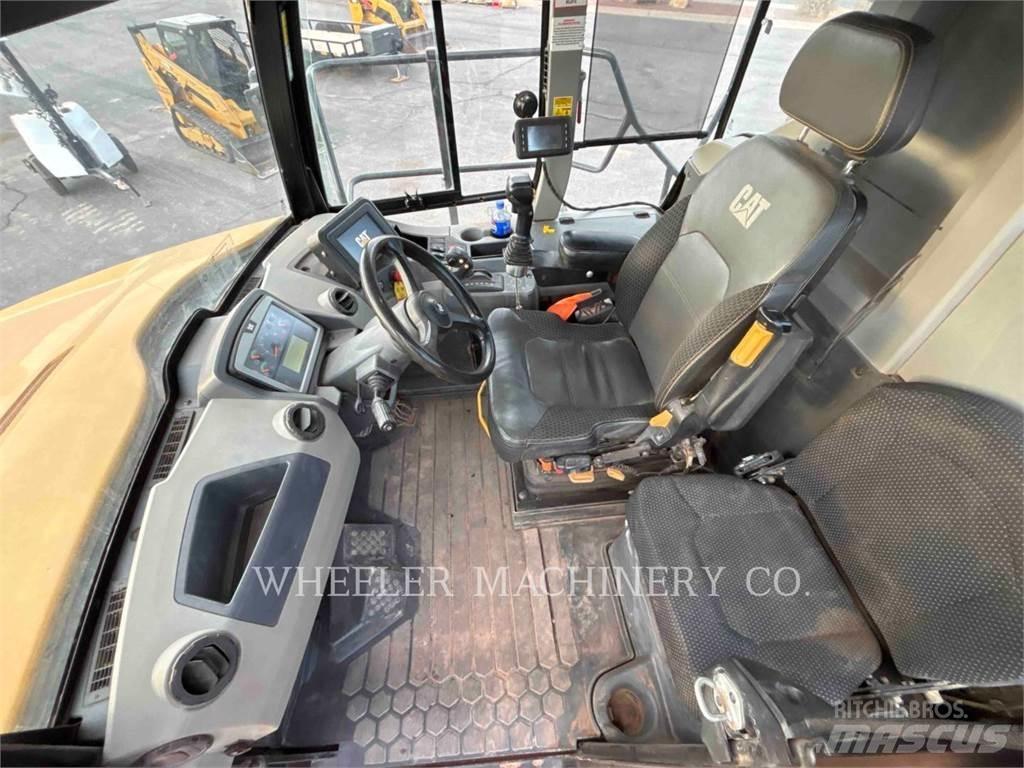 CAT 745 W/PAN Karjeriniai savivarčiai