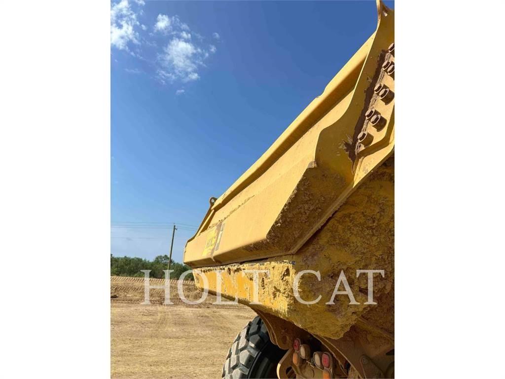 CAT 74504 Karjeriniai savivarčiai