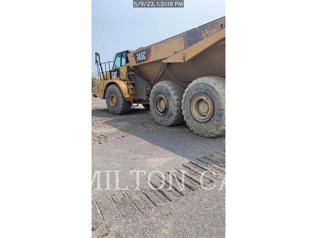 CAT 745C Karjeriniai savivarčiai