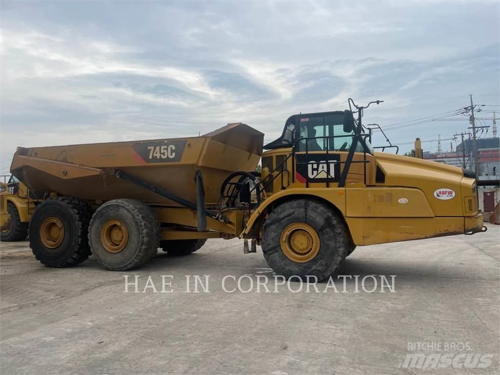 CAT 745C Karjeriniai savivarčiai