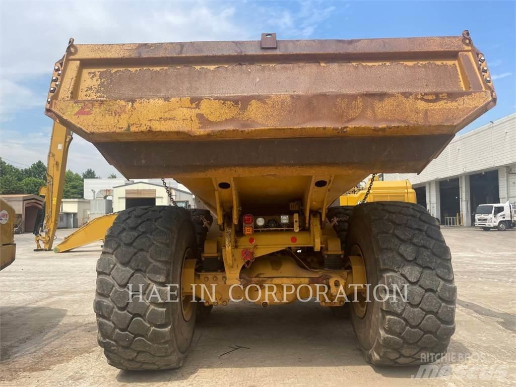 CAT 745C Karjeriniai savivarčiai
