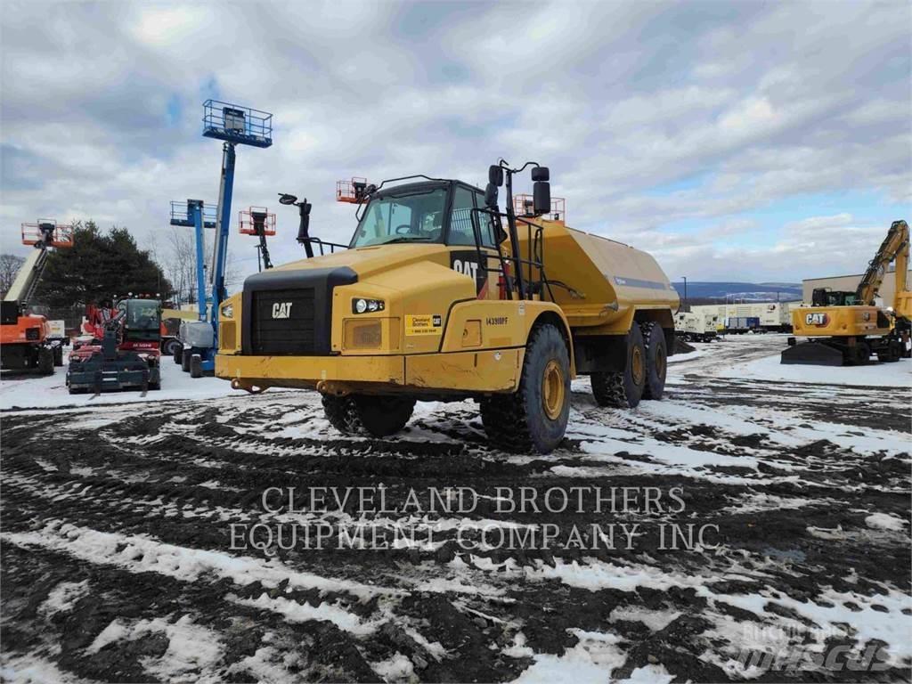 CAT 745C Vandens sunkvežimiai