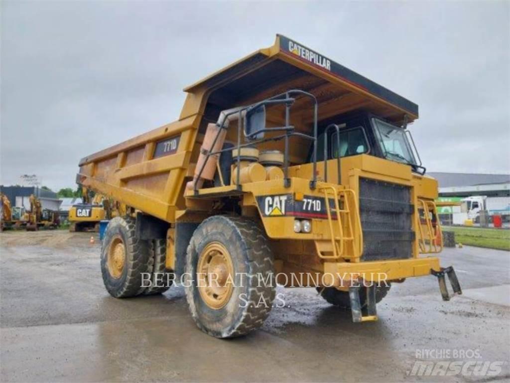 CAT 771D Karjeriniai savivarčiai