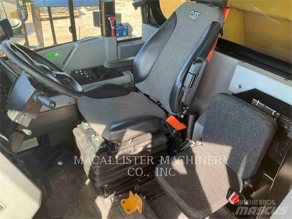 CAT 772G Karjeriniai savivarčiai