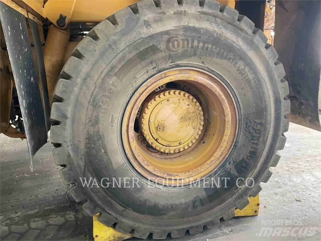 CAT 773F WT Vandens sunkvežimiai