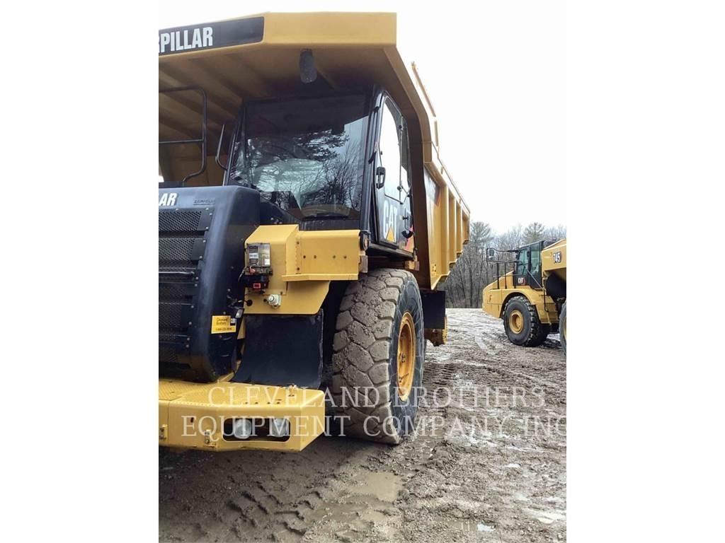 CAT 775F Karjeriniai savivarčiai