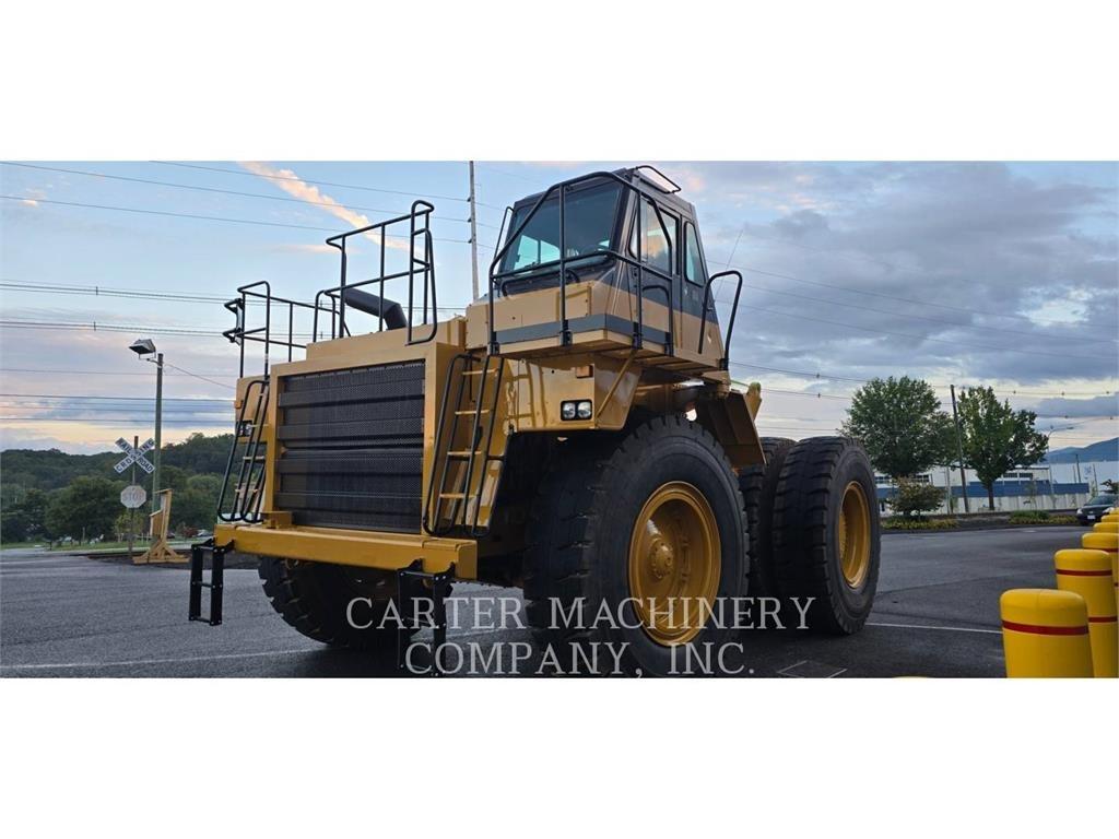 CAT 777 D Karjeriniai savivarčiai