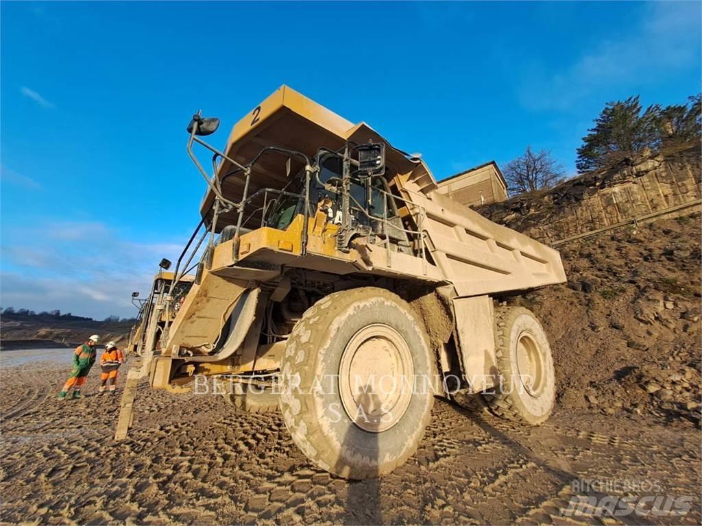 CAT 777G Karjeriniai savivarčiai