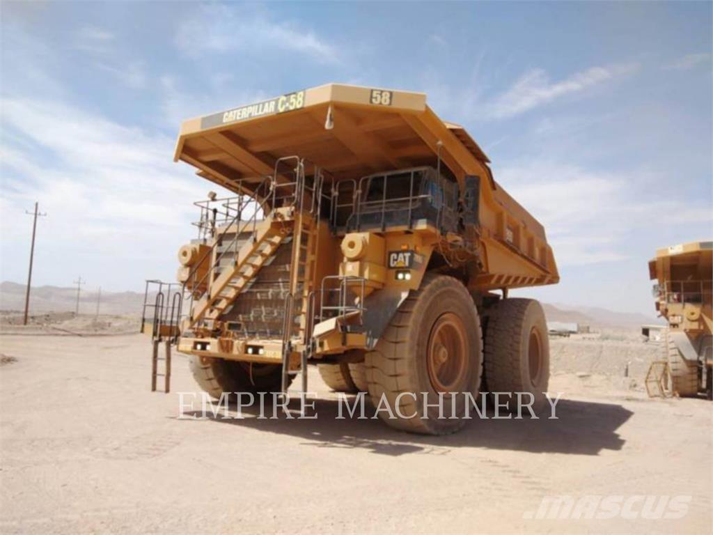 CAT 789D Karjeriniai savivarčiai