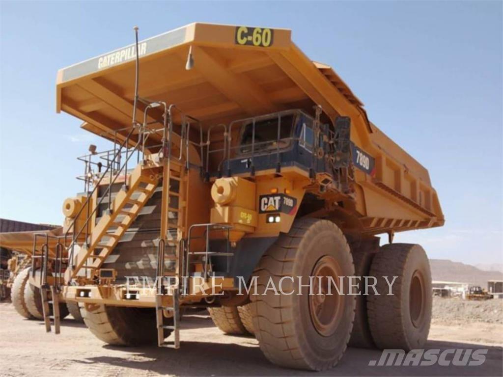 CAT 789D Karjeriniai savivarčiai
