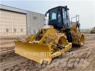 CAT 815 Gruntiniai volai