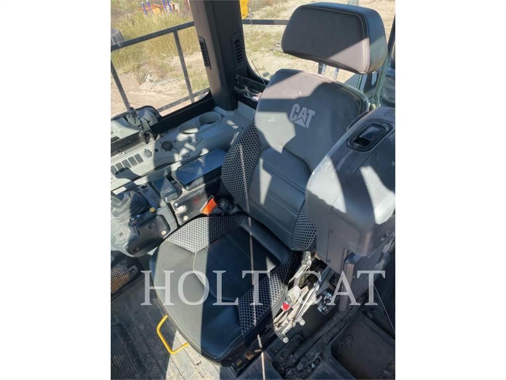 CAT 815 Gruntiniai volai