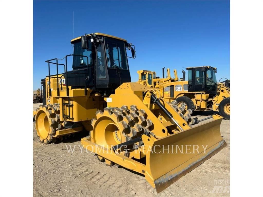 CAT 815 Gruntiniai volai
