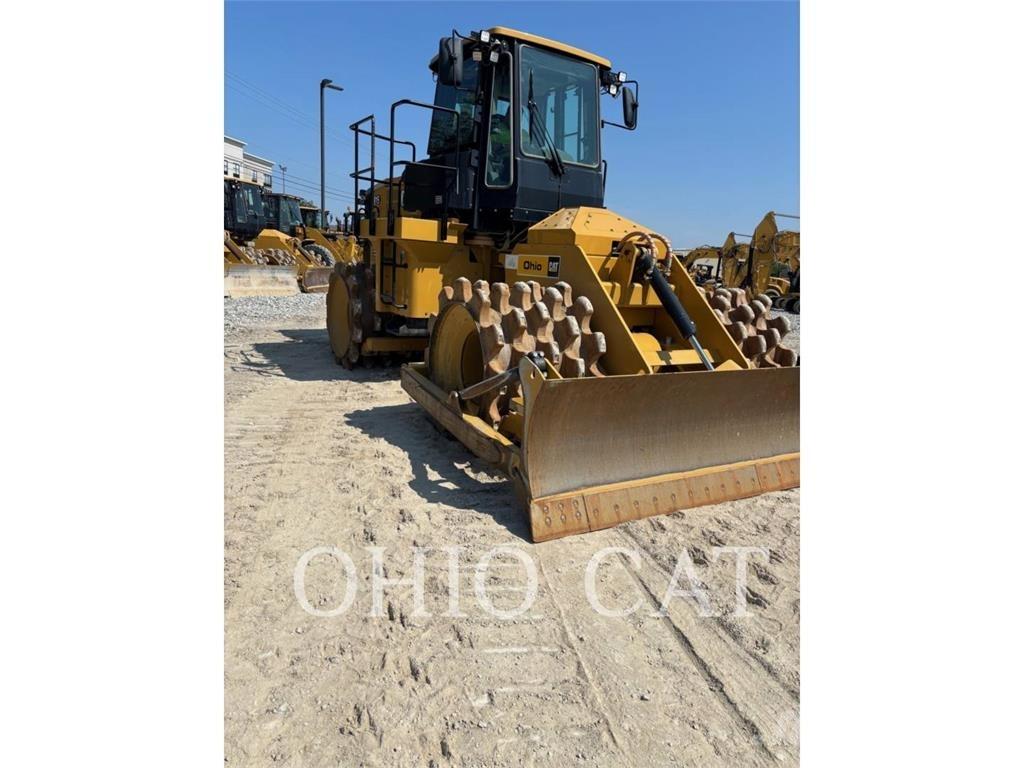 CAT 815 Gruntiniai volai