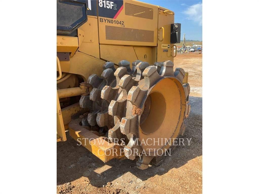 CAT 815F Gruntiniai volai