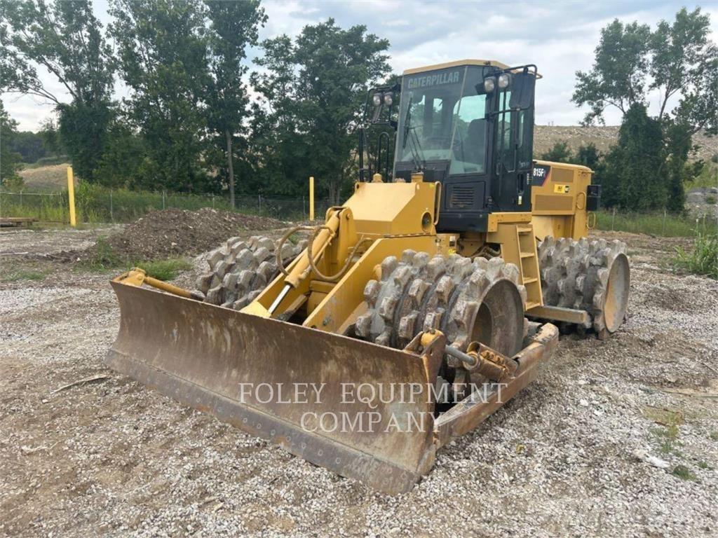 CAT 815F2 Gruntiniai volai