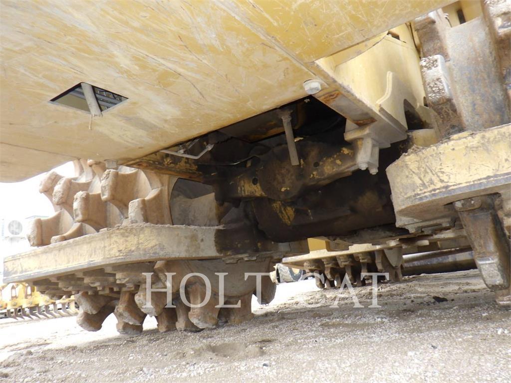 CAT 815FII Gruntiniai volai