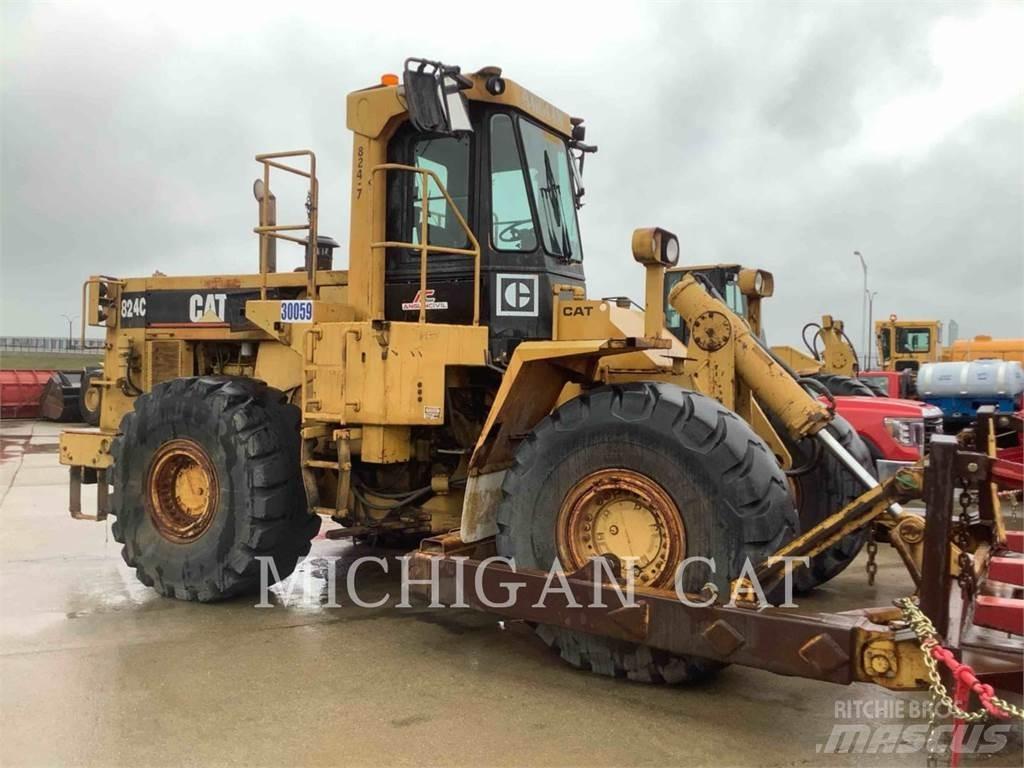 CAT 824C Naudoti ratiniai krautuvai