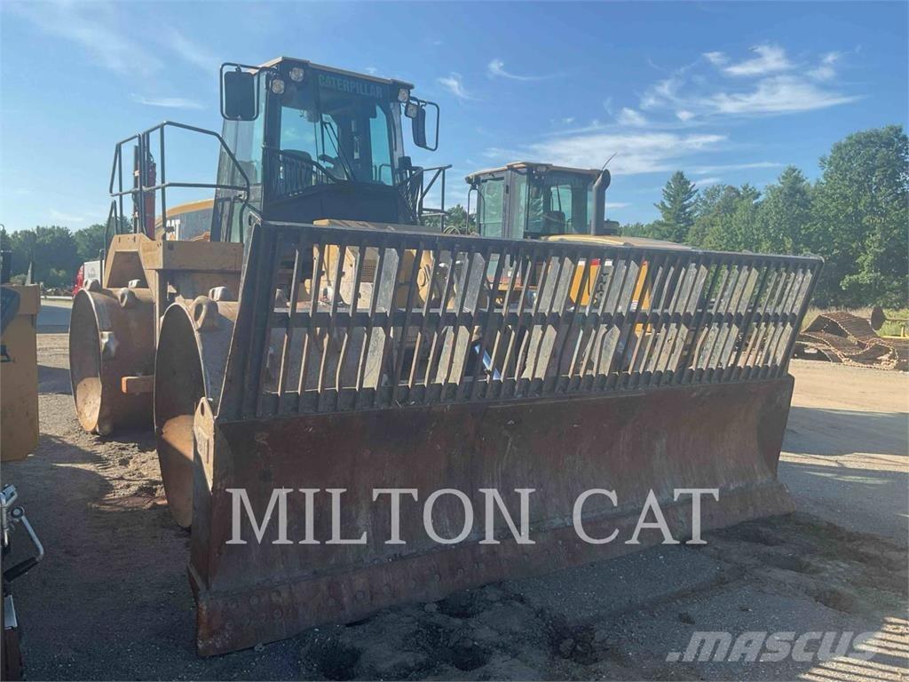 CAT 826G Gruntiniai volai