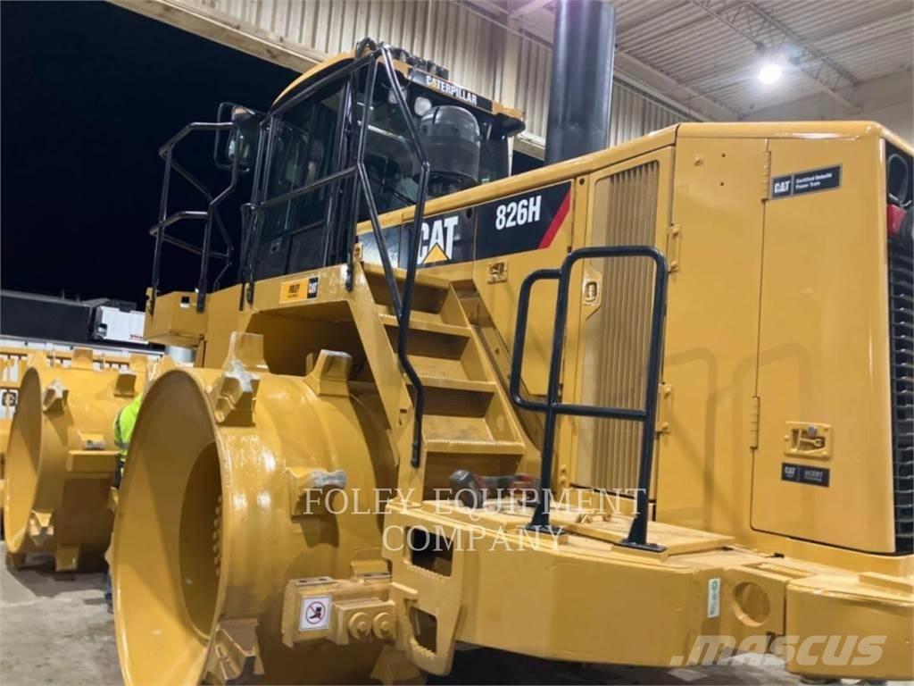 CAT 826H Gruntiniai volai
