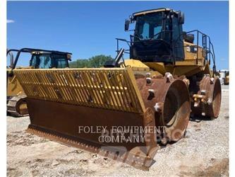 CAT 826K Gruntiniai volai