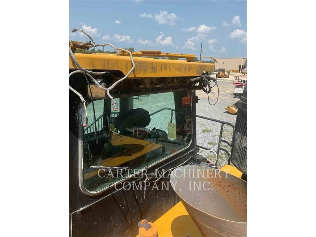 CAT 826K Gruntiniai volai