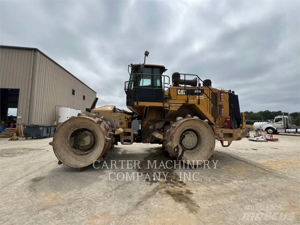 CAT 826K Gruntiniai volai