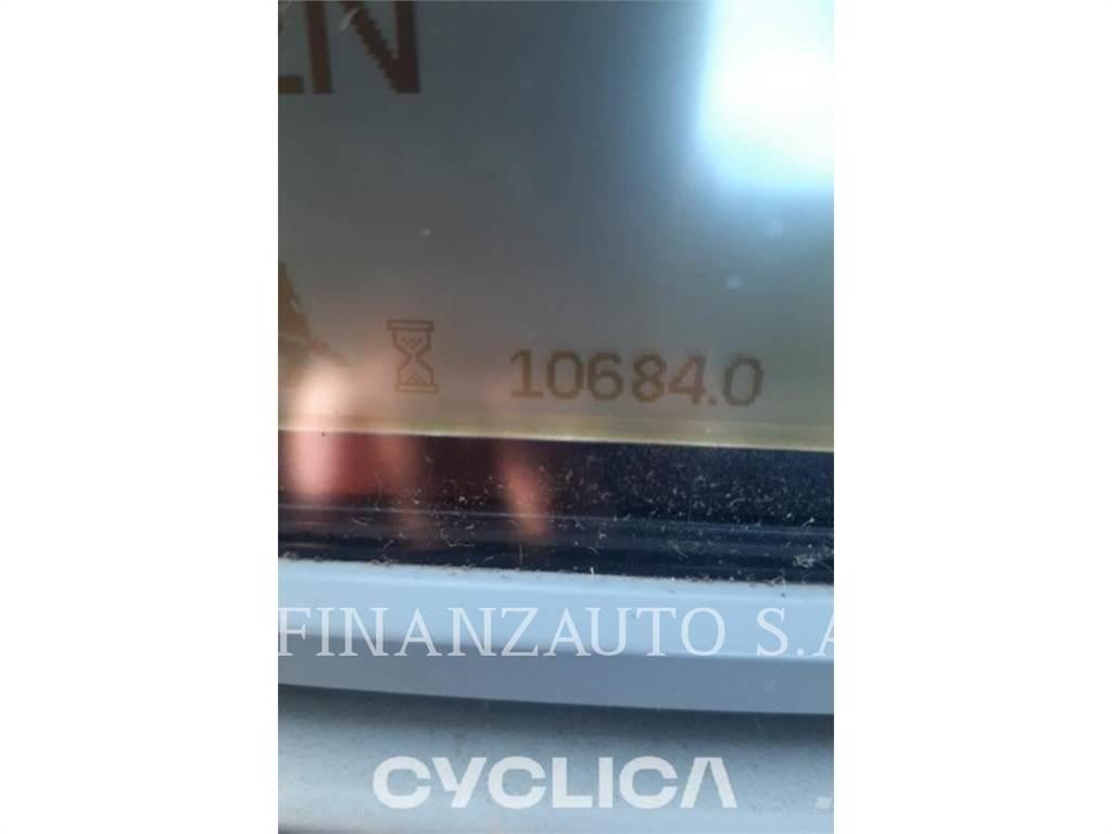 CAT 826K Gruntiniai volai