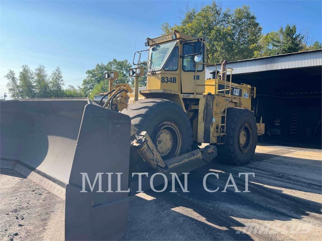 CAT 834B Ratiniai buldozeriai