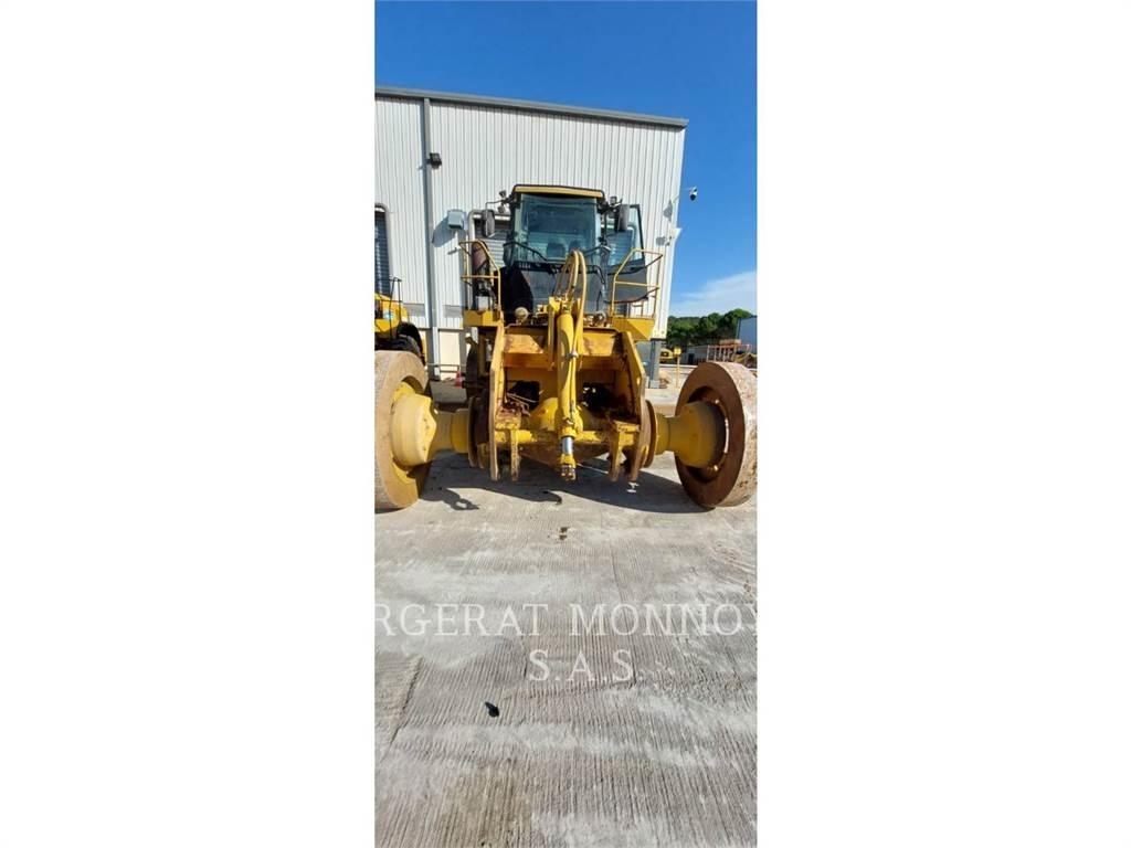 CAT 836K Ratiniai buldozeriai