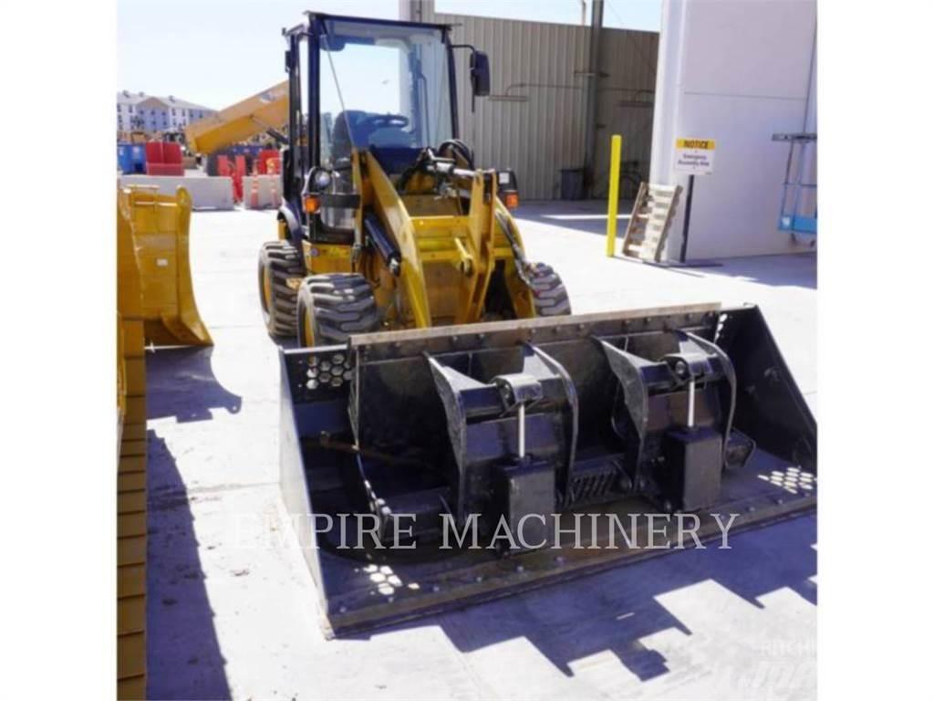 CAT 903C2 Naudoti ratiniai krautuvai