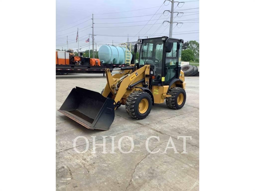 CAT 903D Naudoti ratiniai krautuvai