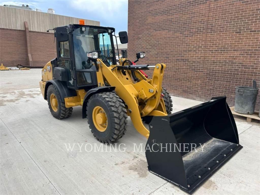CAT 906 Naudoti ratiniai krautuvai