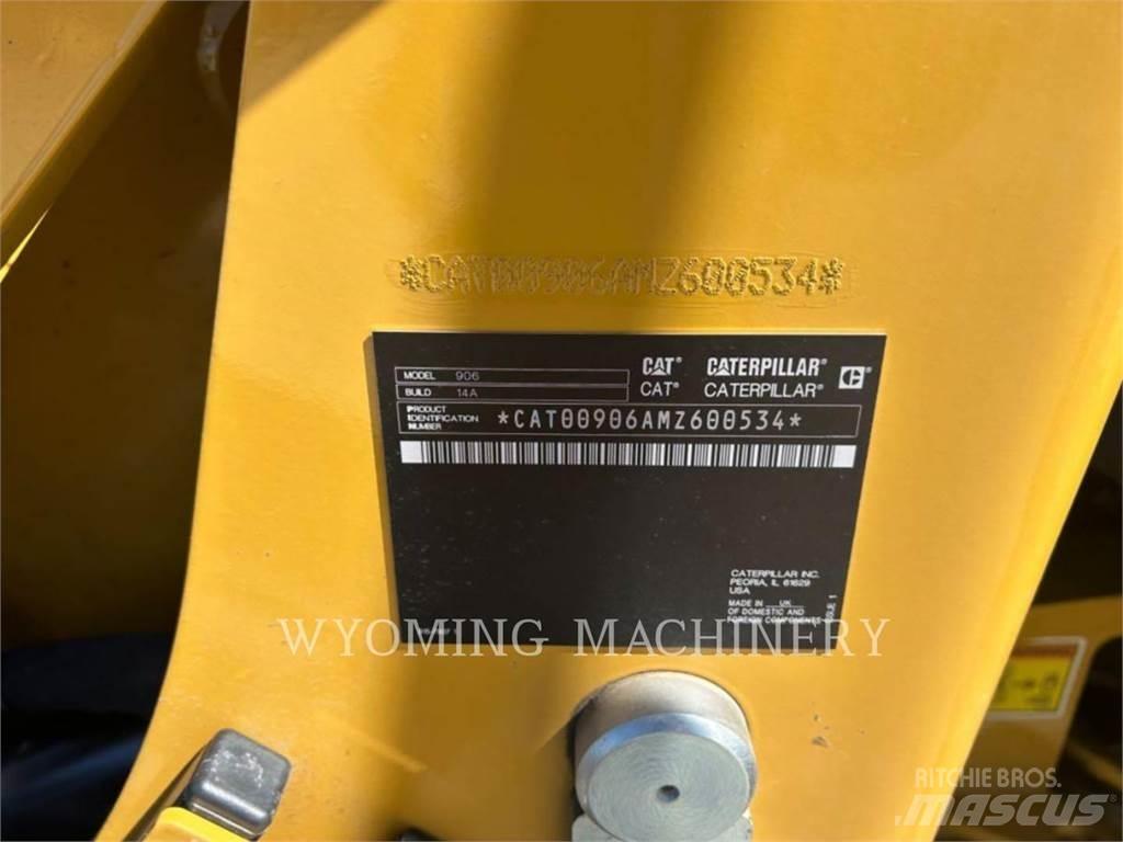 CAT 906 Naudoti ratiniai krautuvai