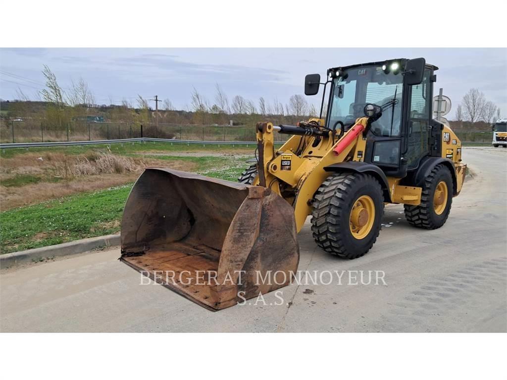 CAT 906 Naudoti ratiniai krautuvai
