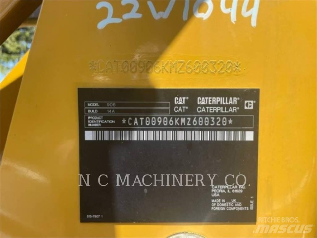 CAT 906 Naudoti ratiniai krautuvai