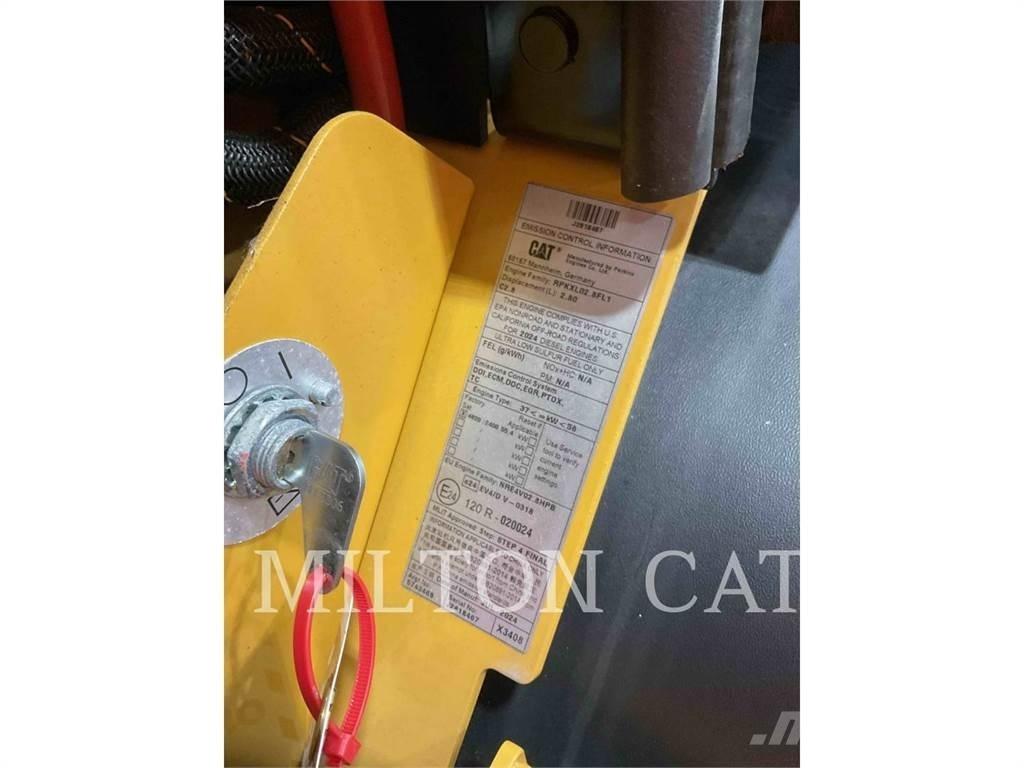 CAT 906 Naudoti ratiniai krautuvai